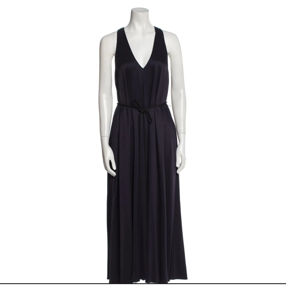 La Ligne
V-Neck Long Dress 
La Ligne Evening Gown
Blue
